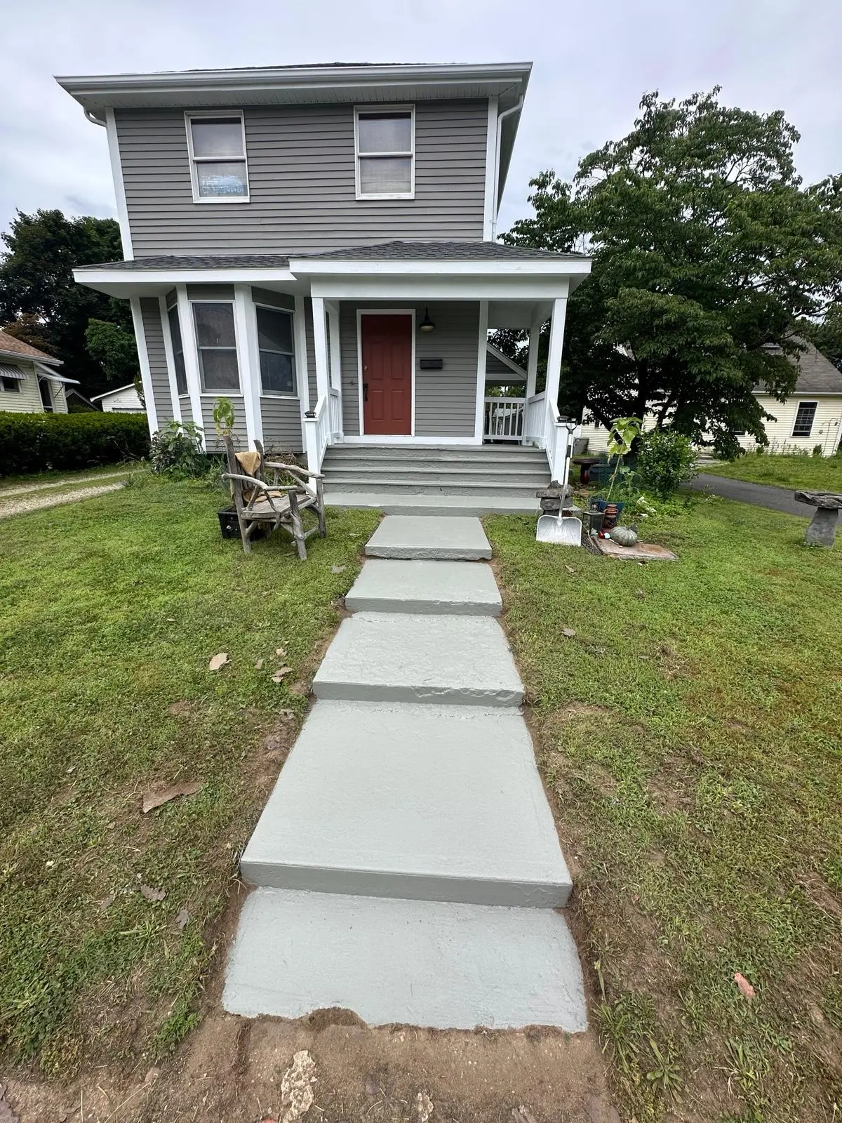 Fresh trim, entry and walkway finish