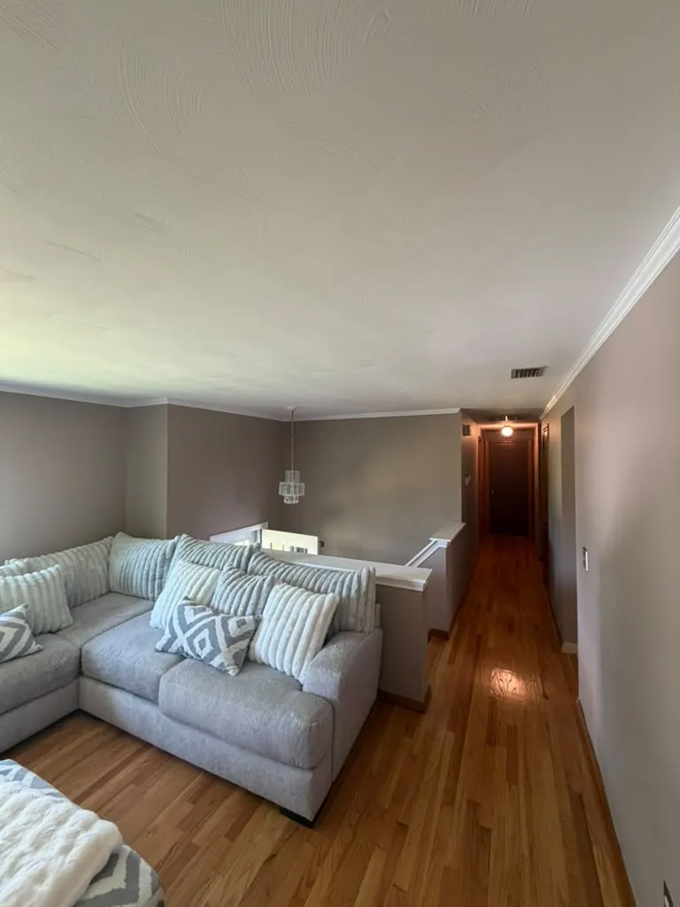 Sitting room and hallway, even color throughout